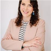 Profesora titulada en Psicología y con máster en Psicopedagogía con más de 5 años de experiencia como profesora y pedagoga.